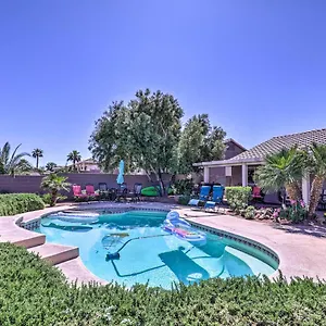 Holiday home Henderson With Pool And Mountain, Strip Views!
