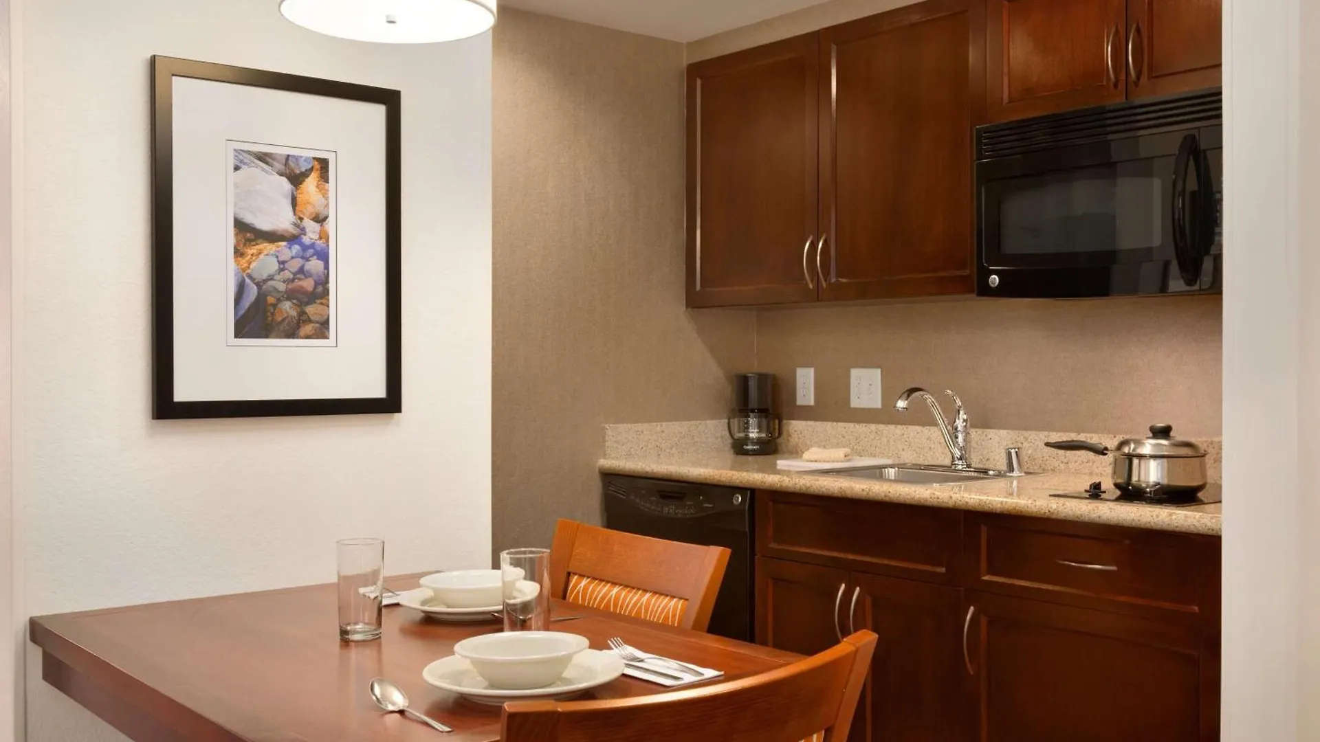 Homewood Suites By Hilton Las Vegas Airport Hotel
